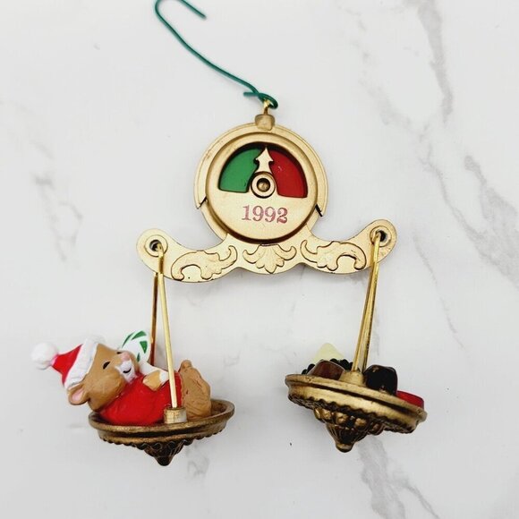 Hallmark Keepsake Ornament Fun on a Big Scale 1992 Santa Hamster Candy Moves VTG - Picture 5 of 10